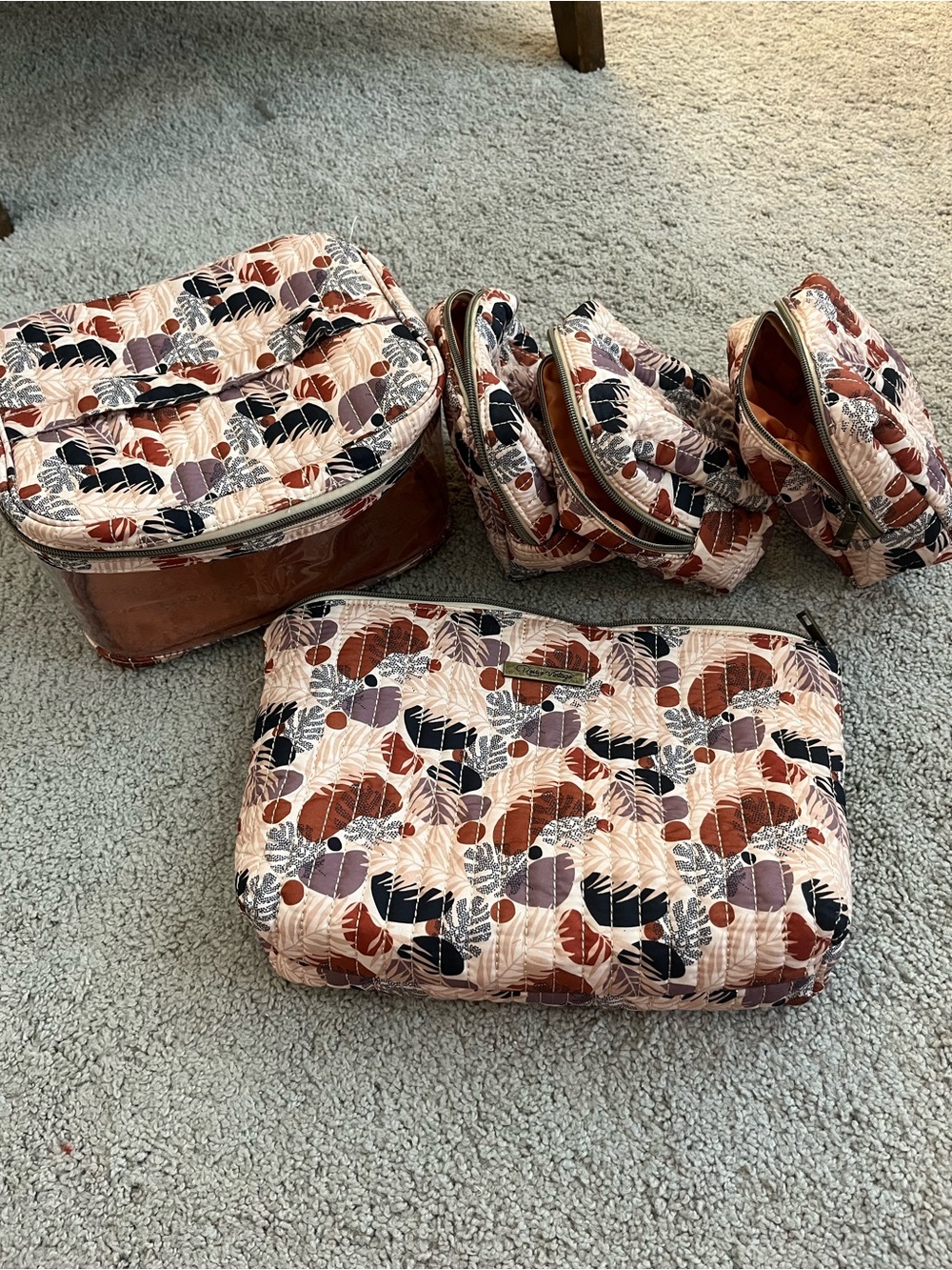 Quilted Floral Leaf Cosmetic Bag Set in Rust, Navy & Cream